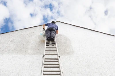 Peinture extérieure à la Saucelle — façades et ravalement